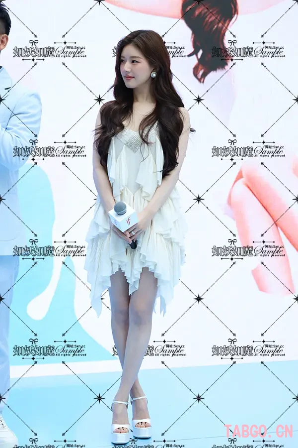 【已出】赵露思if图已出 还有可爱转裙子fo