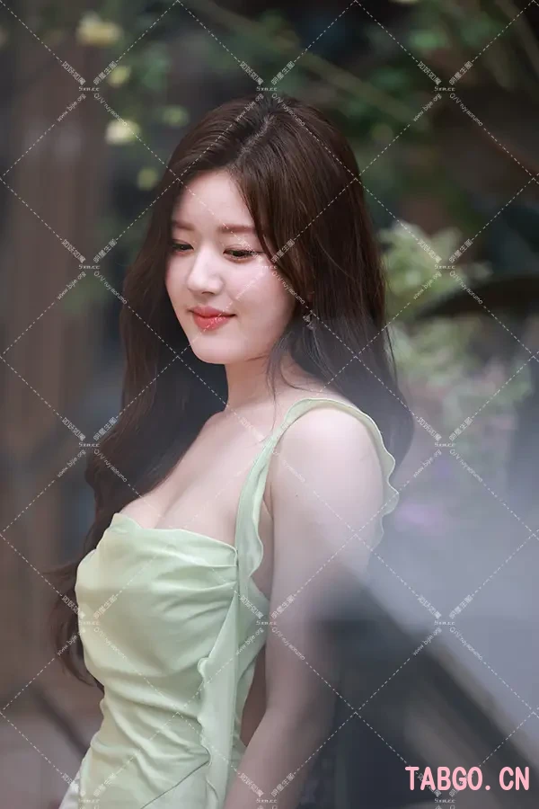 【已出】赵露思230514娇兰