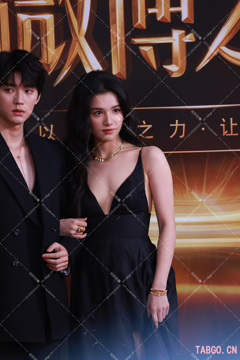 张婧仪