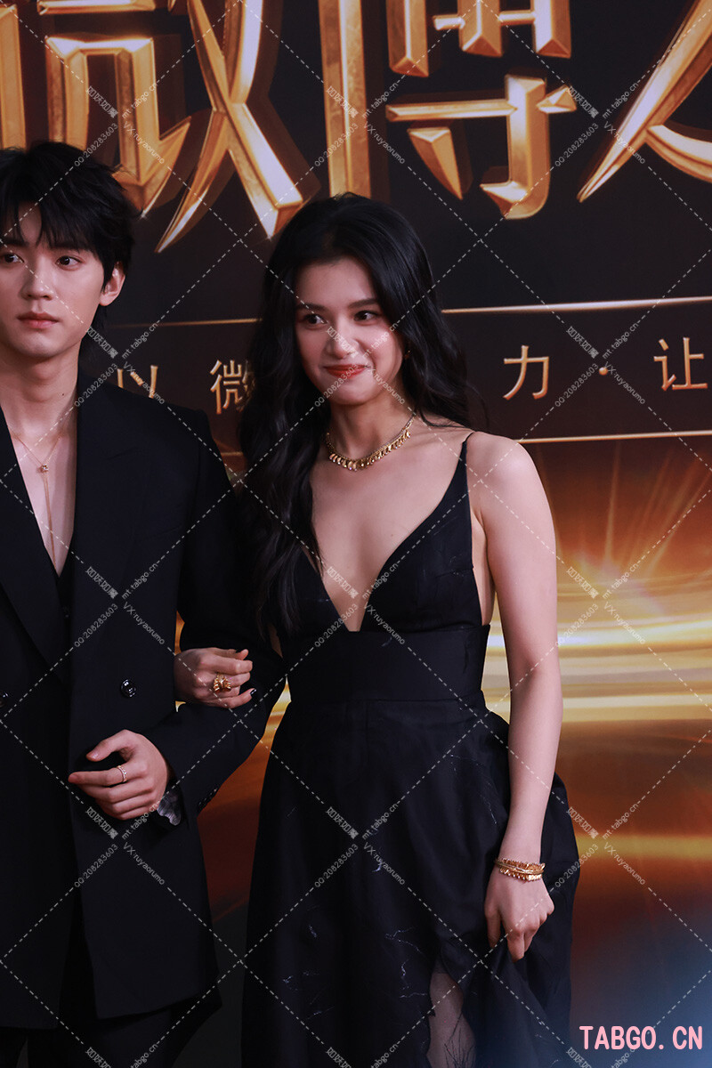张婧仪