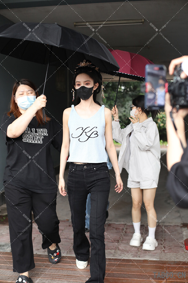 孟子义出装 好看的发型