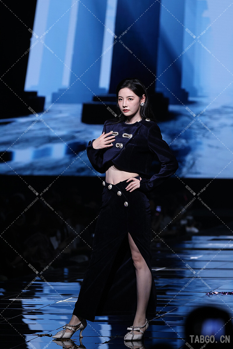 【已出】赵粤风尚大典嘉宾走T台黑色（双角度）