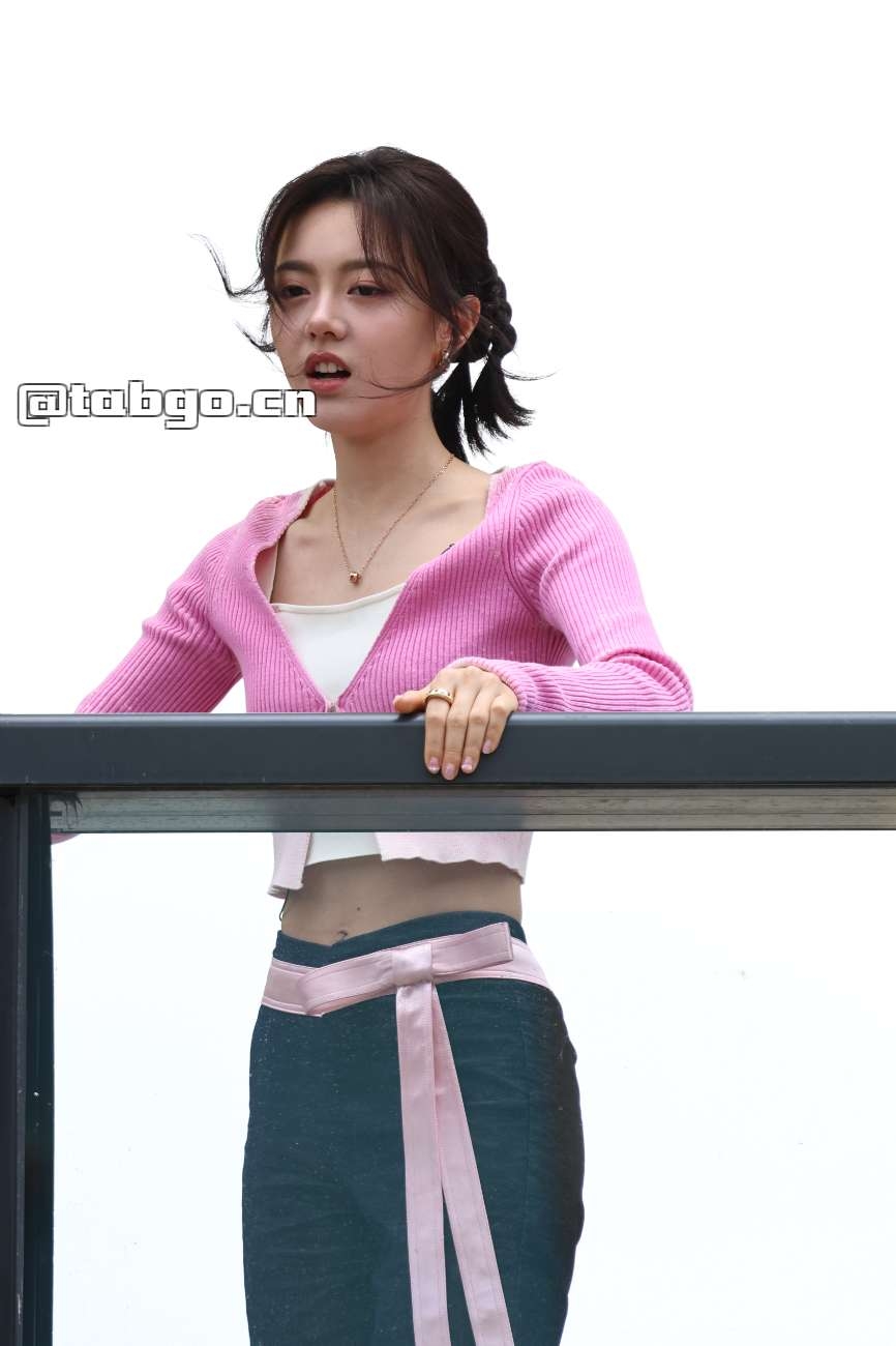 【已出】赵今麦hi6比心