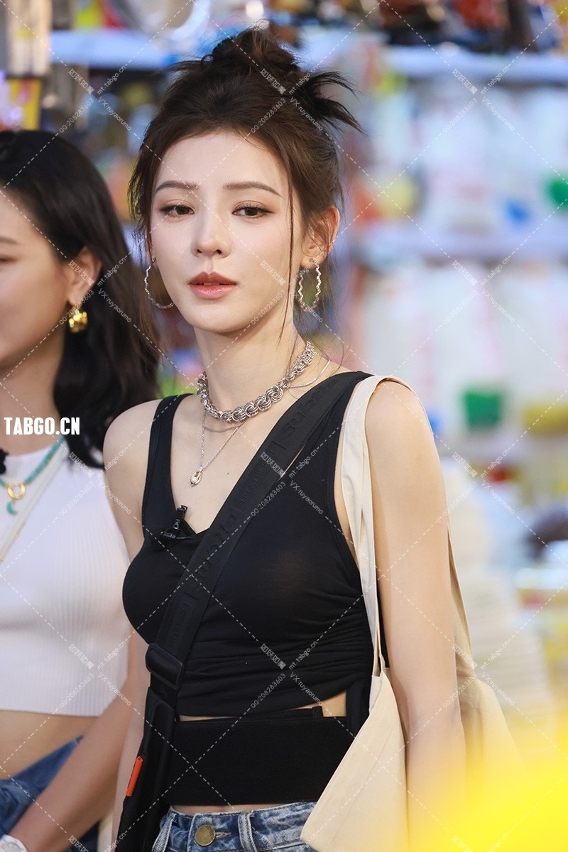 张予曦录制综艺