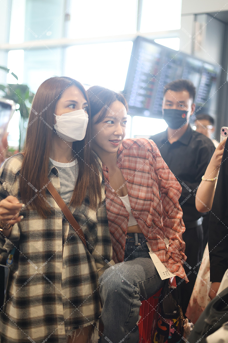 【已出】程潇出发出出 好粘人 图fo（好评）