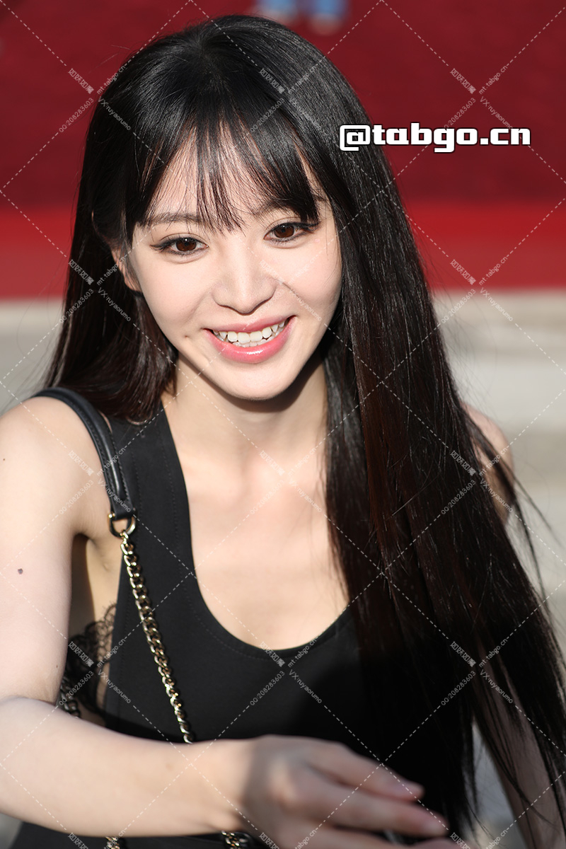 【已出】田曦薇 米兰下班