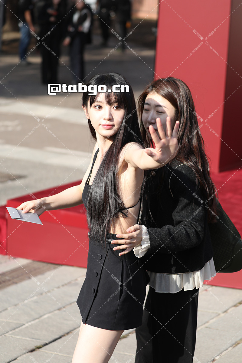 【已出】田曦薇 米兰下班