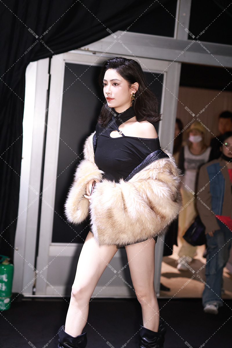 许佳琪 上海时装周 三套造型