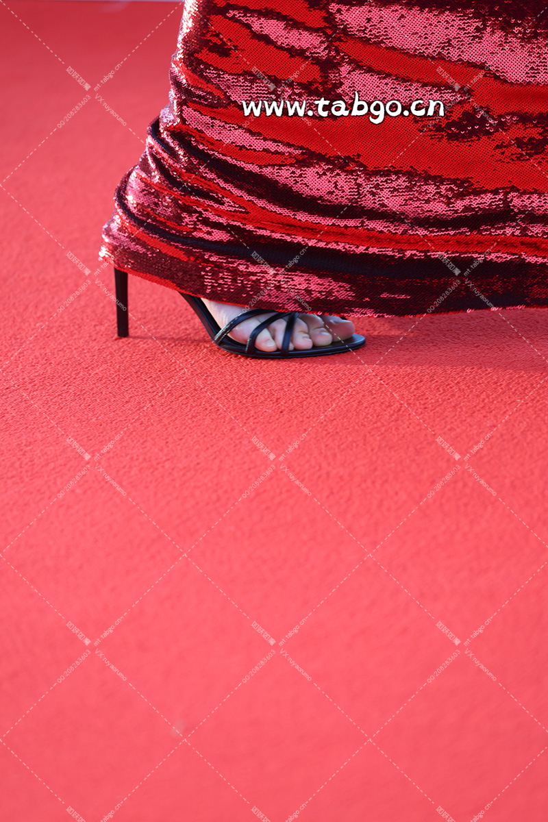 【已出】周依然海南电影节红毯