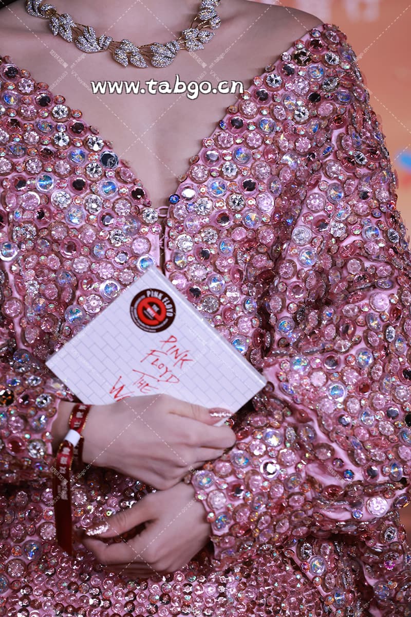 【已出】宋雨琦 微博之夜红毯 机位二