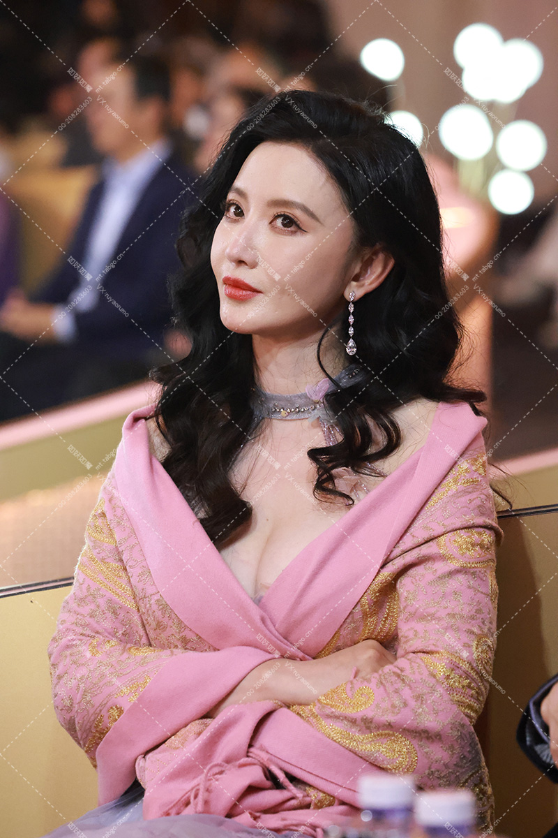张萌坐席.jpg