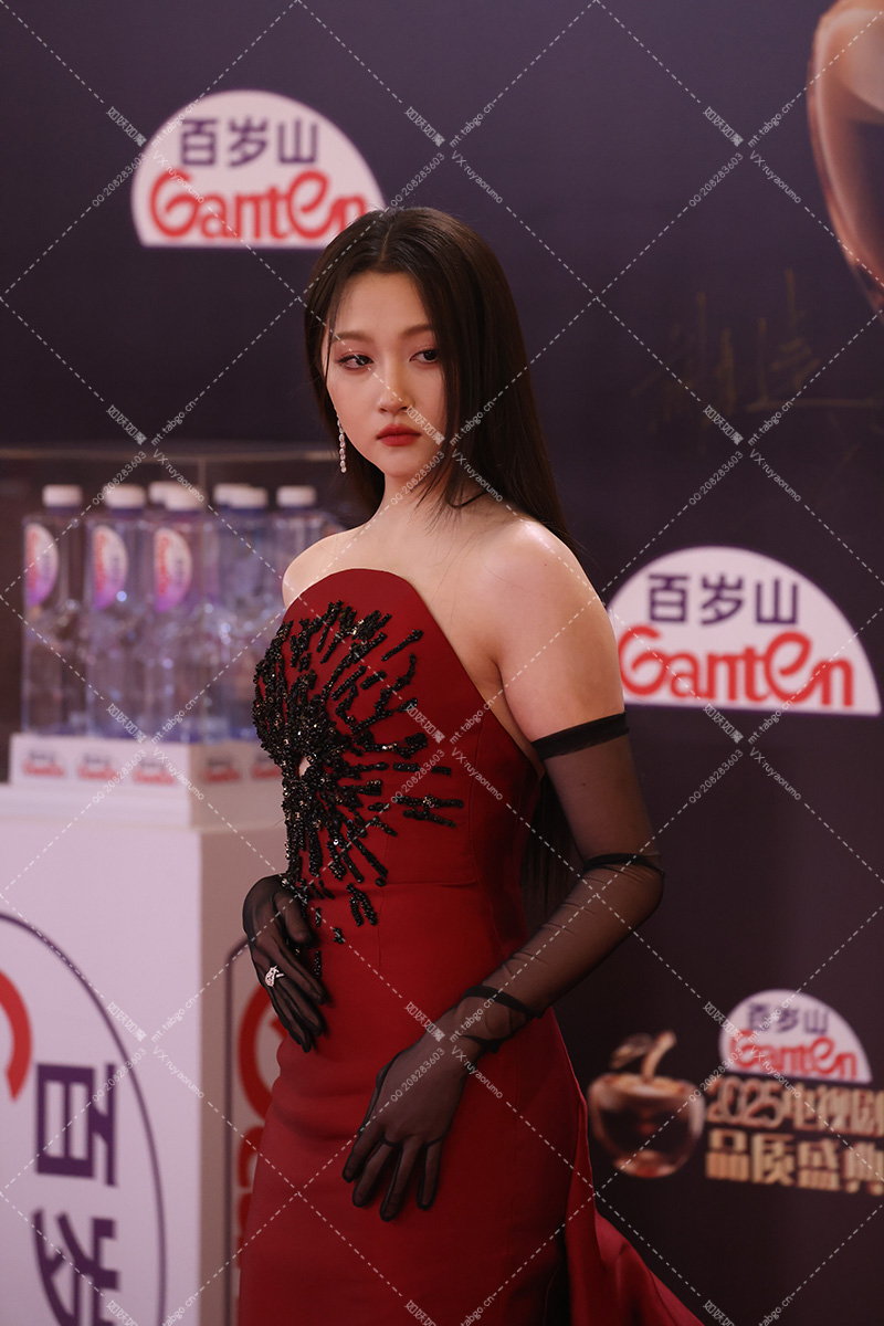 关晓彤 (4).jpg