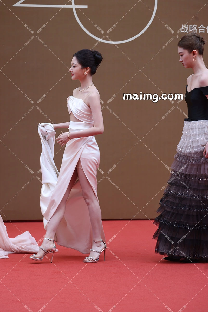 img_680e70b3f10af7.89853142.webp