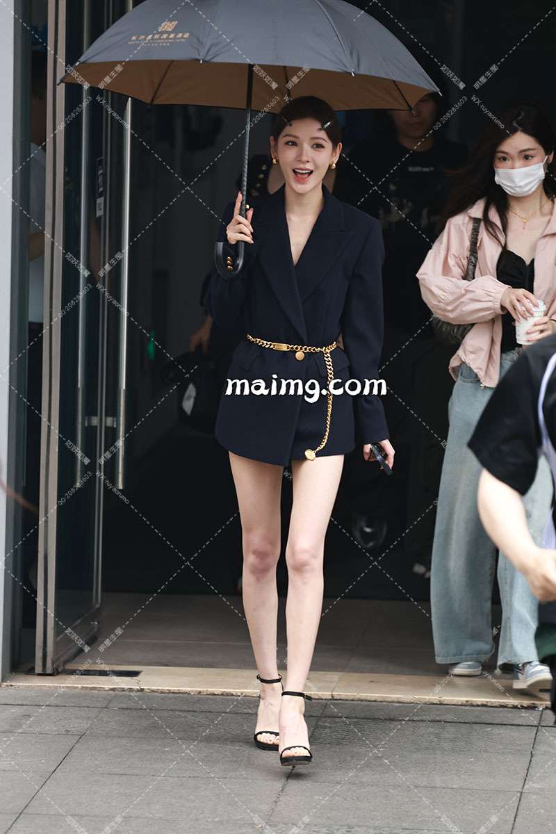 【已出】张予曦 上班