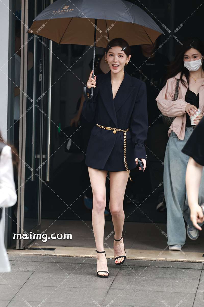 【已出】张予曦 上班