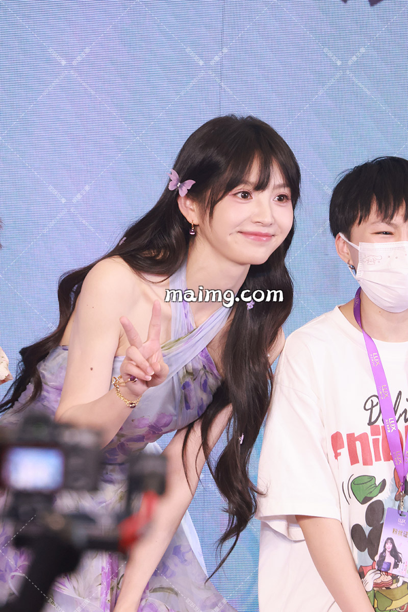 田曦薇 海口力士活动