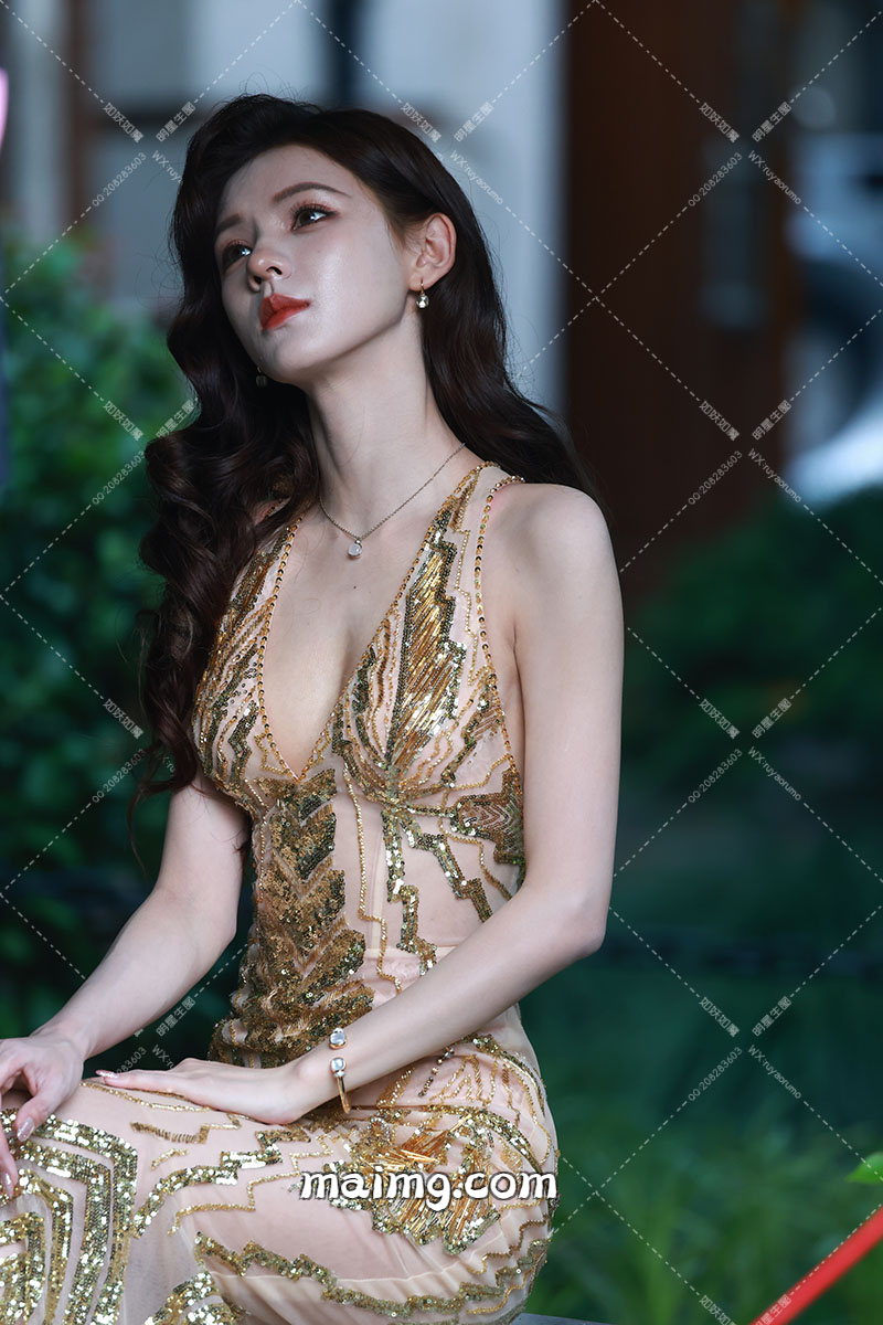 外拍 (3).jpg