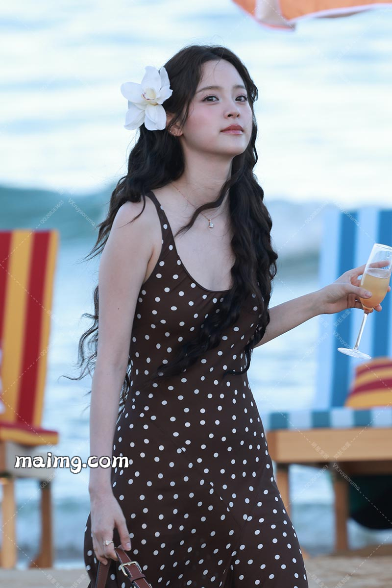 【已出】欧阳娜娜 vogue外拍二