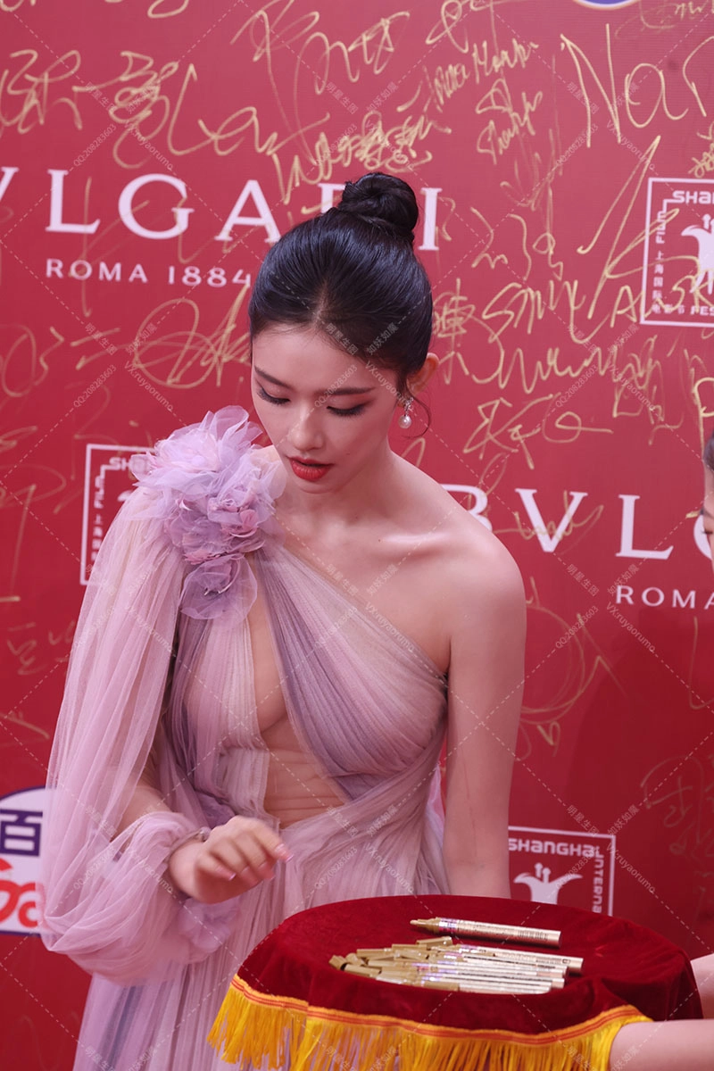 img_6856ee6e228db5.30973682.webp