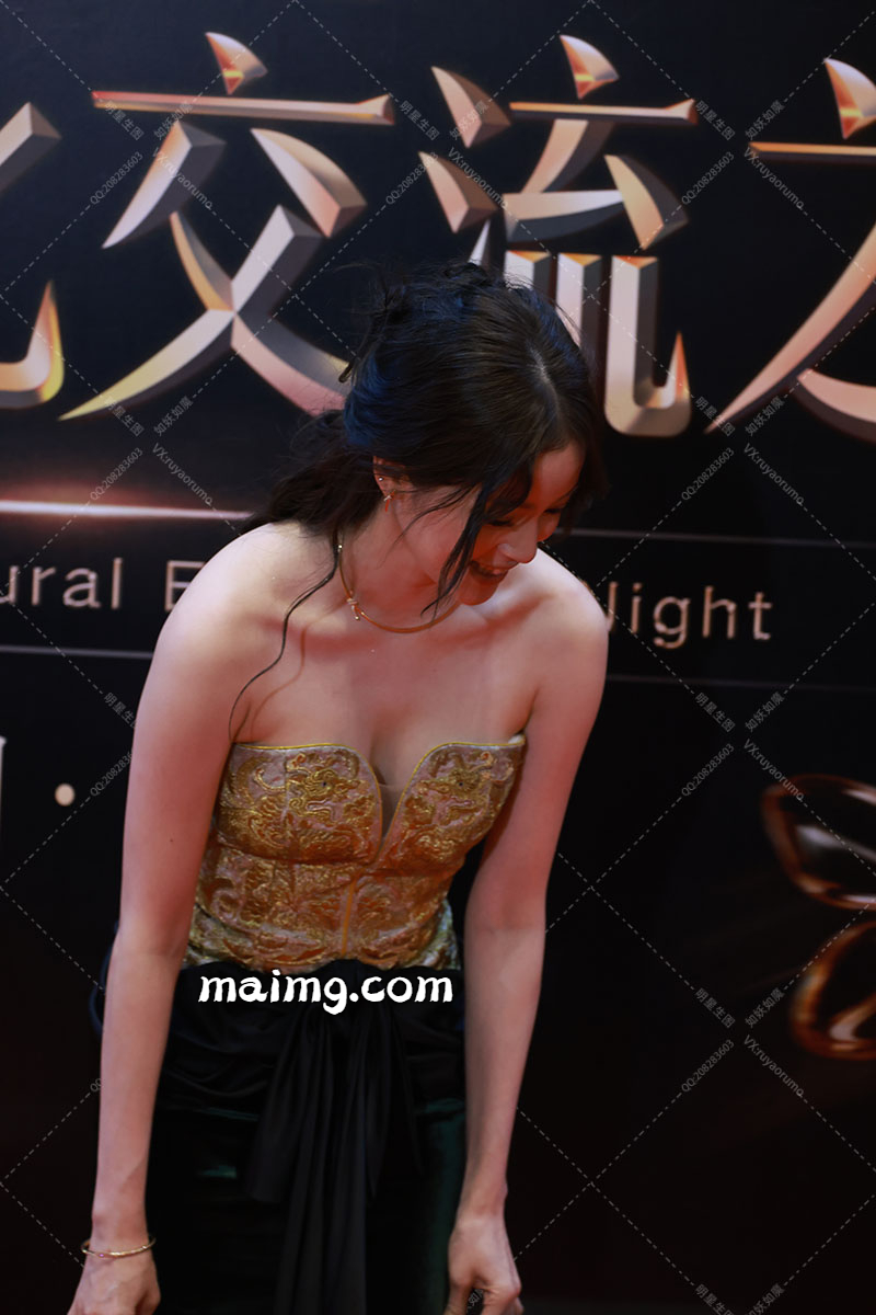 如妖如魔预览（maimg.com）_20250816T201241784Z.jpg