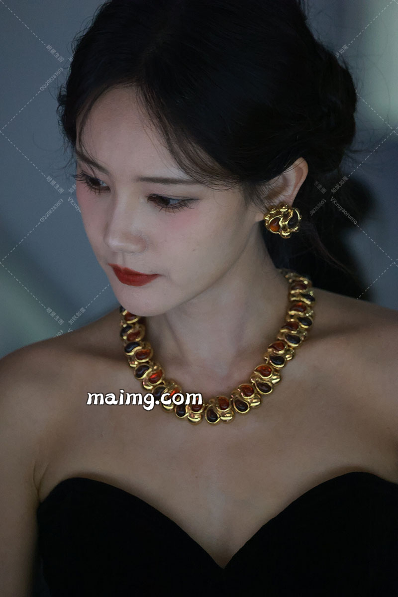 如妖如魔预览（maimg.com）_20250822T172247586Z.jpg