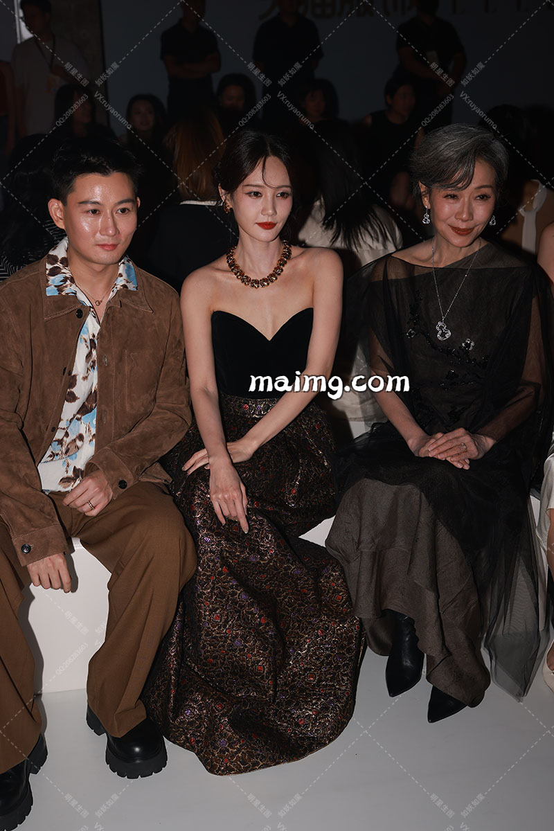 如妖如魔预览（maimg.com）_20250822T172229360Z.jpg
