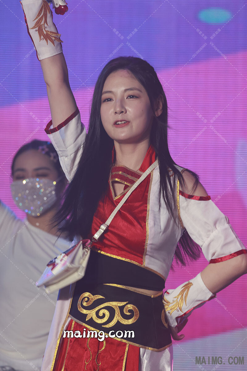 如妖如魔预览（maimg.com）_20250825T080124992Z.jpg
