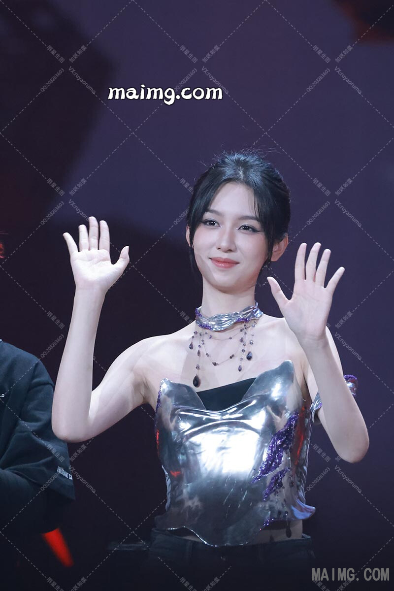 如妖如魔预览（maimg.com）_20250825T183601665Z.jpg
