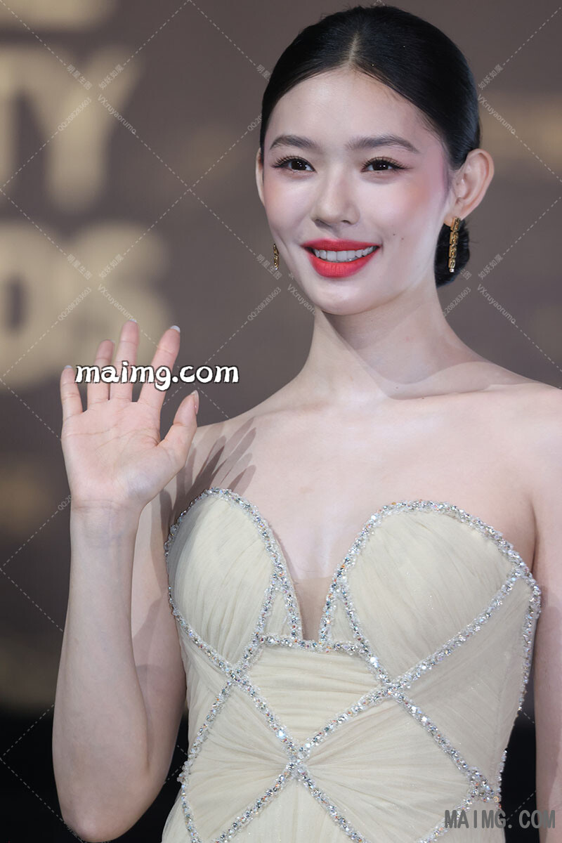 如妖如魔预览（maimg.com）_20250828T152841444Z.jpg