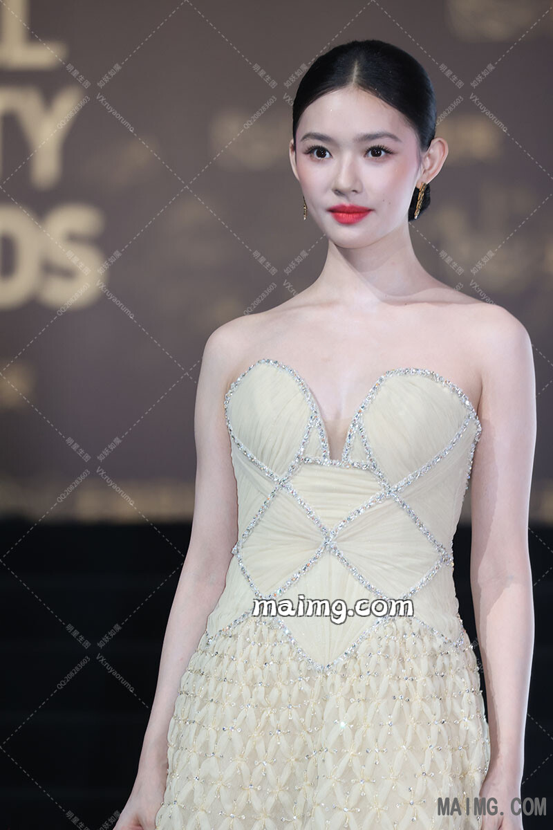 如妖如魔预览（maimg.com）_20250828T152802054Z.jpg