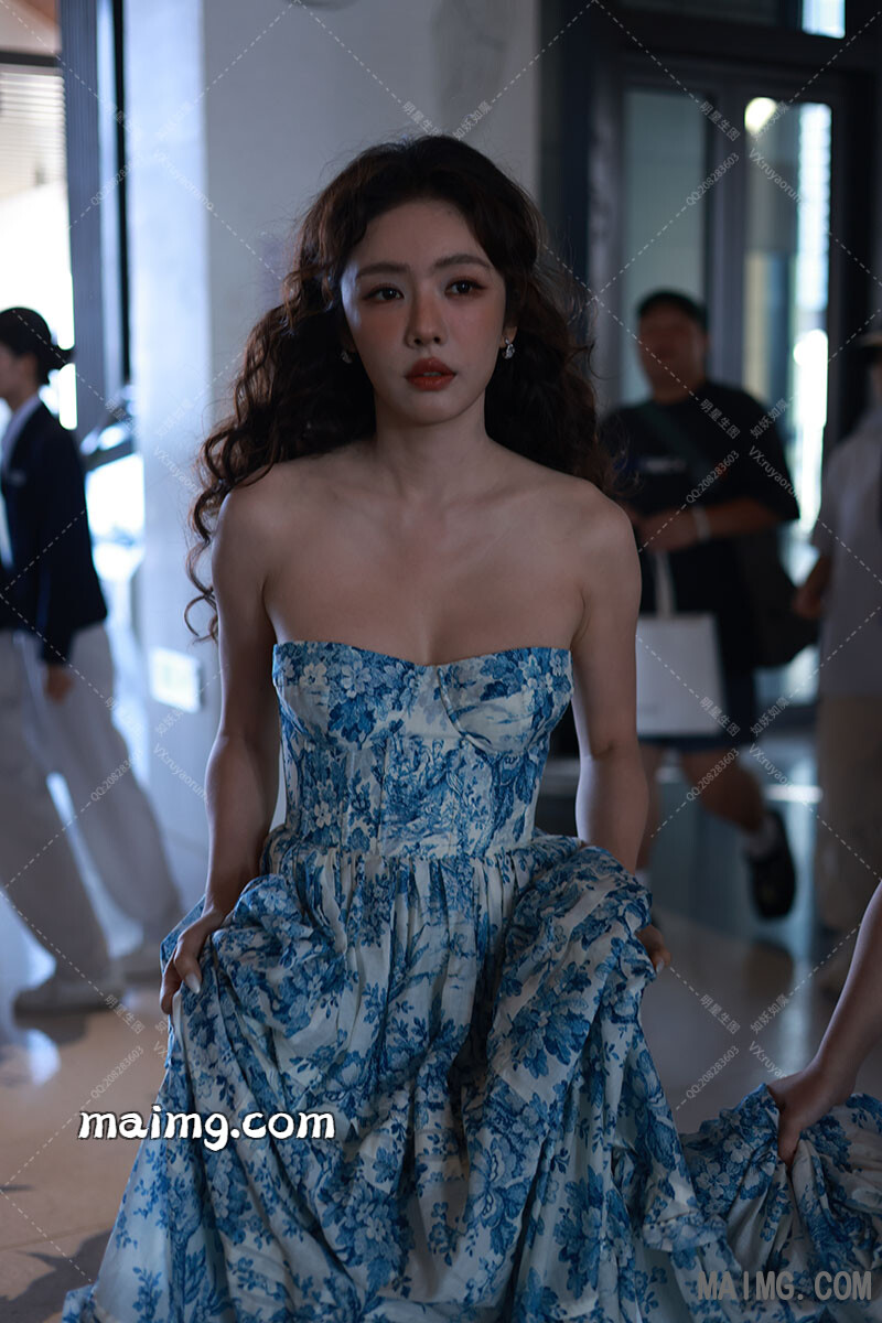 如妖如魔预览（maimg.com）_20250907T101847744Z.jpg