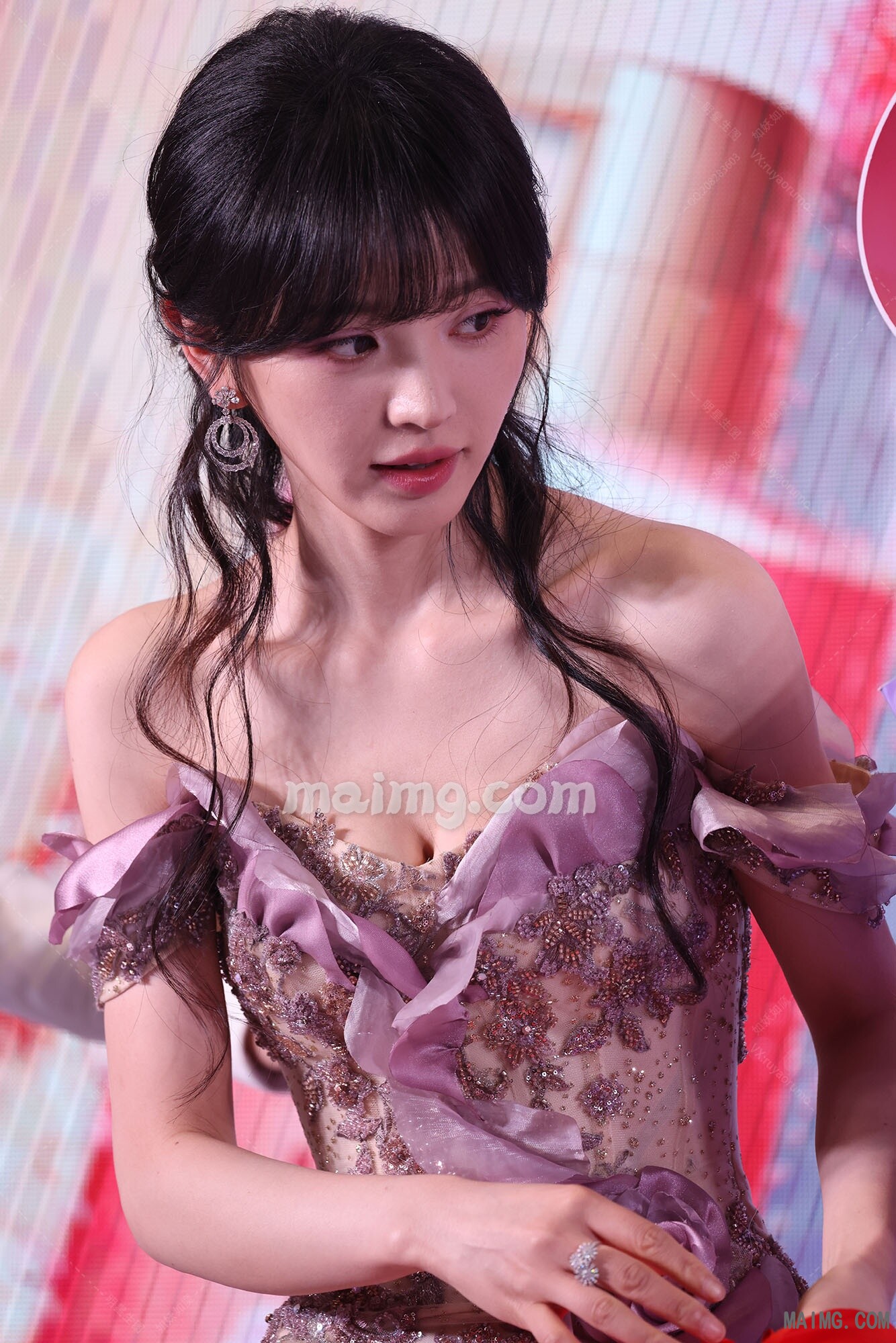 如妖如魔预览（maimg.com）_20251012T18395_14.jpeg