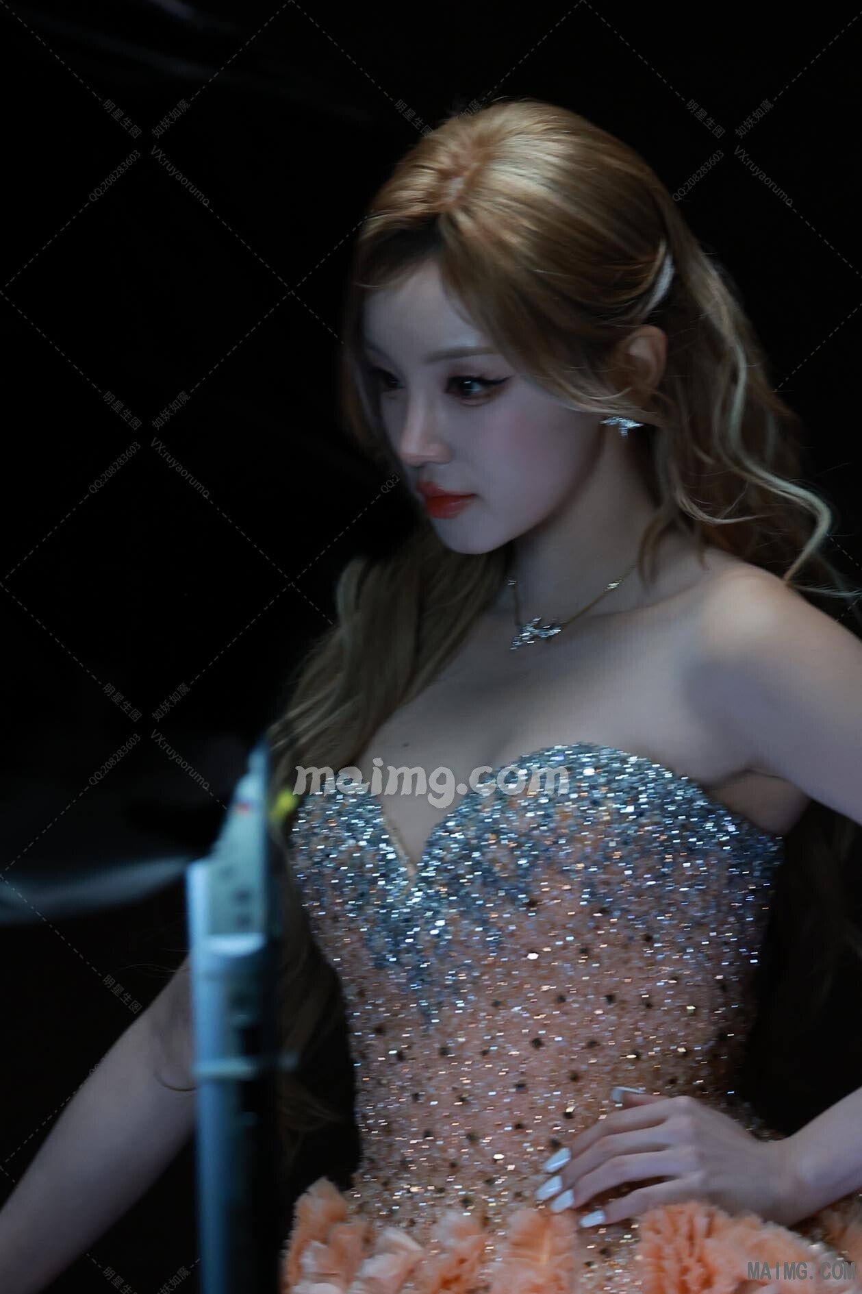 如妖如魔预览（maimg.com）_20251024T12014_13.jpeg