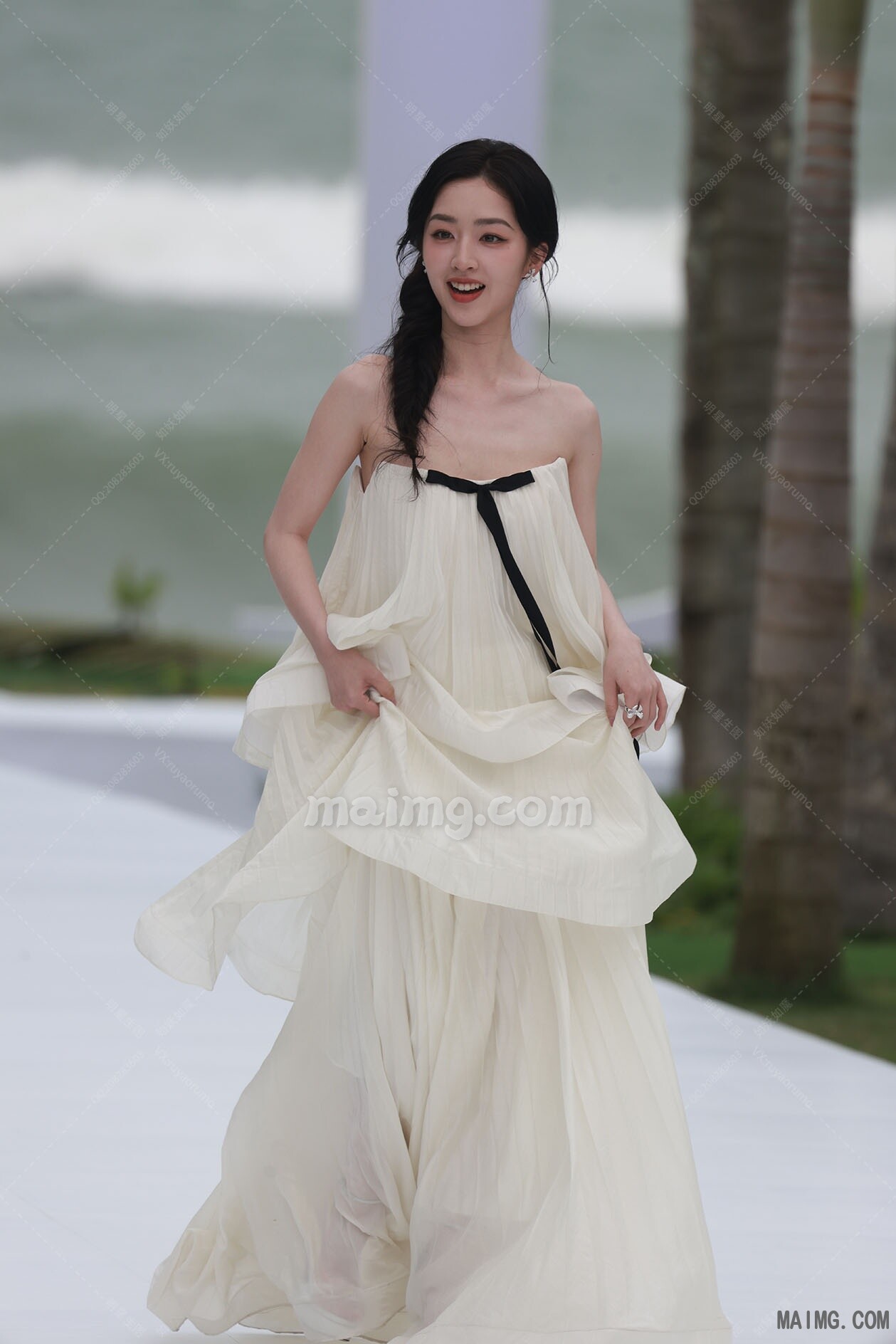 邓恩熙 elle红毯