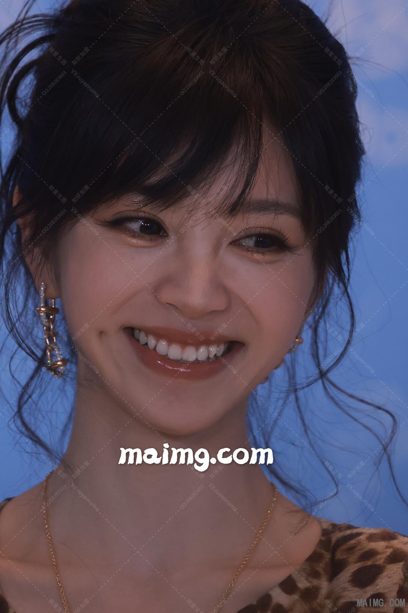 【已出】田曦薇 爱奇艺尖叫夜红毯 