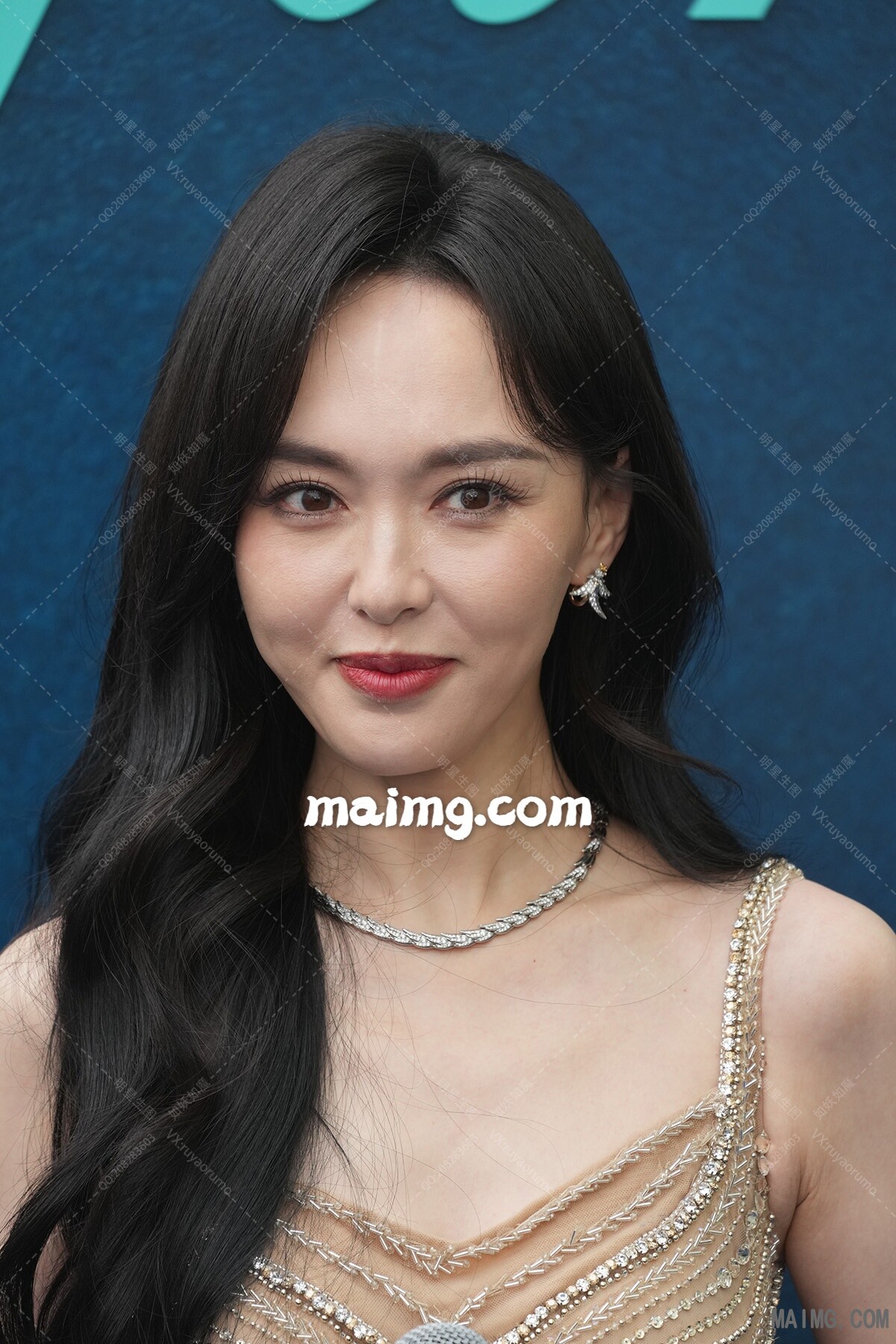 唐嫣 Tiffany北京三里屯旗舰店开幕活动 不多了