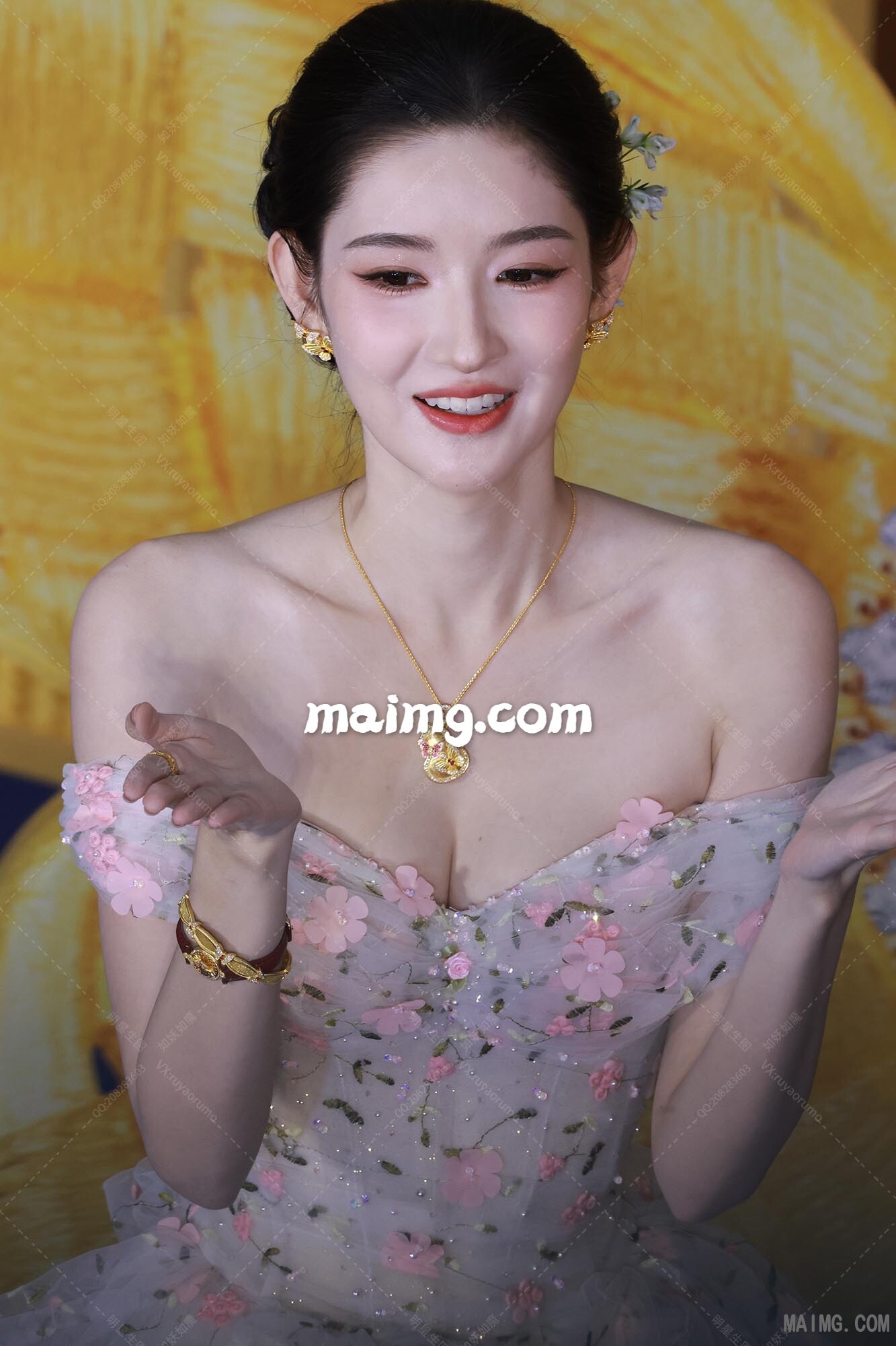  王玉雯 苏州莱绅通灵站台 2