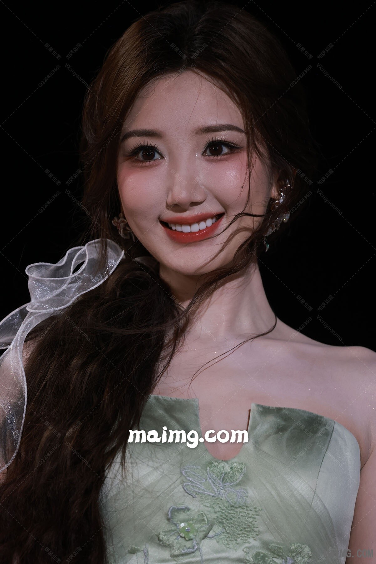 【已出】毛晓彤 嘉人时尚风格之夜红毯