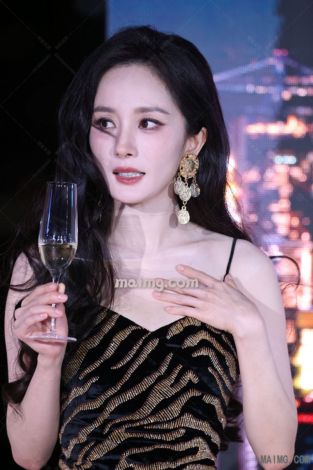 如妖如魔预览（maimg.com）_20260911T08325_2.jpeg
